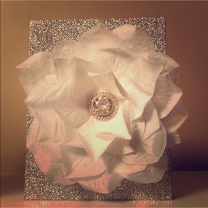 Silver Sparkle Floral Shelf Decor